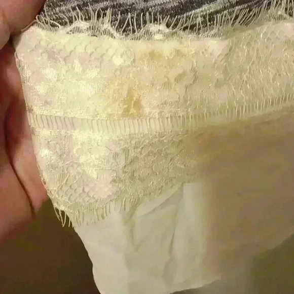 Valerie Stevens Lace Long Sleeve Pull Over Top - Size 2X - Picture 3 of 6